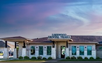 Lakewood Dental Trails