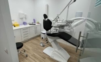 Clínica Dental Smiledent Cáceres