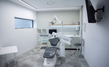 Dr. Gutiérrez Juan Llorens - Clínica Dental Valencia