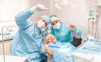 Cliredent Clínica Dental de El Prat de Llobregat. Desde 1983 cuidamos la salud bucal de nuestros pacientes.