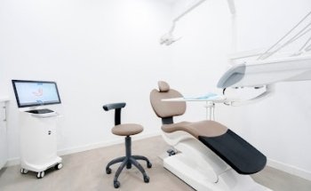 Dentist Cleardent Almerimar Implantes dentales