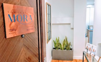 Clínica Dental Jesús Mora | Dentista en Argüelles