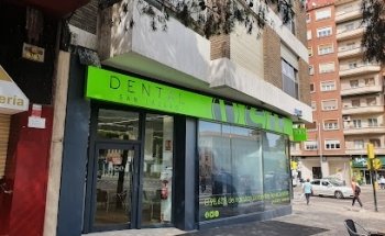 Clínica Dental San Lázaro. Sector centro