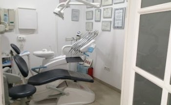 Las Palmeras Dental Clinic