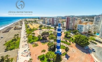 Dentista en Torre del Mar → Clínica Dental Herrera