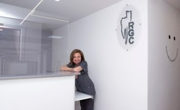Clínica Médico Dental R.G.C. - Clínica Médico Dental en Sevilla