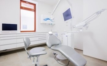 CLINICA DENTAL DR MARIANO HERNANDEZ LA BAÑEZA