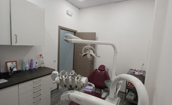 Clínica Dental Del Río