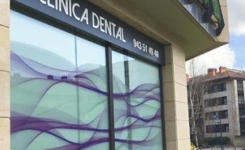 Clínica Dental Rentería. Dr. Leví Cuadrado. Implantes dentales, ortodoncia invisible