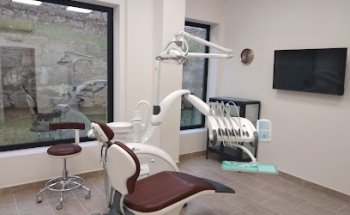 Clínica Implantológica Dental Dra. Diana García