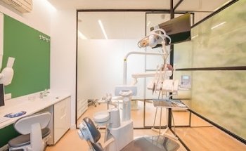 Barroso y Mejía clínica dental