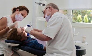 Clínica Dental Goya Biónica
