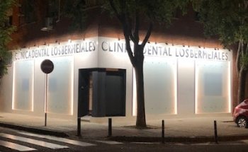 Dental Clinic Los Bermejales