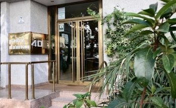 CLINICA IMPLANT SOLUTION - Dr. Pedro Fernández - Palacios Ruiz