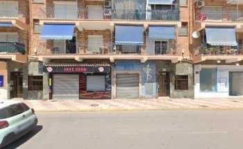 Dra. Hayarpi Ayvazyan | Especialista en Implantes Dentales