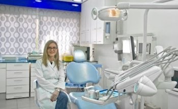 Clinident, Dra Claudia Muñoz Naranjo