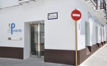 Clinica Dental Poniente - Su dentista en Chiclana