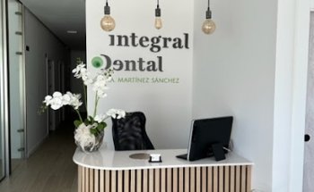 INTEGRALDENTAL - Dra. Martínez Sánchez