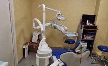 Clínica Dental Adeslas