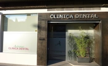 Clínica Dental Adamuz