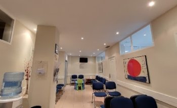 Clinica Dental Higueras - Implantes Dentales y Sobredentaduras Sobre Implantes