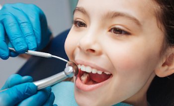 CLINICA DENTAL ILLESTAS - ORTODONCIA - IMPLANTES - AMERICA