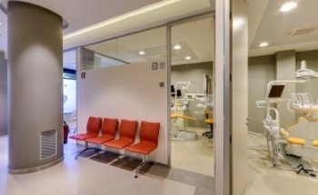 Clinica Dental Caser Zaragoza - Constitución