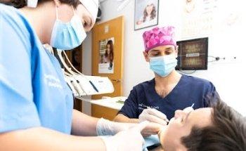 Dental Clinic Camaleño de la Calle