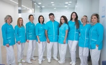 Clinica Dental Dr. Calvarro