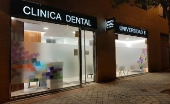 CLÍNICA DENTAL UNIVERSIDAD