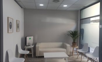 Clínica dental Gonzalo de Berceo