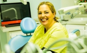 Clínica Dental Esperanza Lora