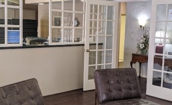 Drs. Delgado & Kamaris, Endodontics