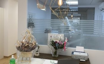 CLÍNICA DENTAL DRA. MÁRQUEZ - DENTIST