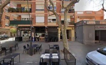 Clínica Dental Quart de Poblet - Dra. Ana Pueyo Castán