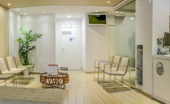 Clínica Dental Doctores Maria del Mar Velázquez Y José Rojo Aliaga