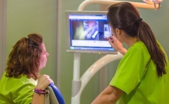 Clínica Dental Canovas en Cáceres