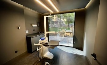 Dra. Berrazueta Clinica Dental