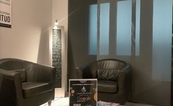 Clínica Dental en Salamanca - Ignacio López Gómez