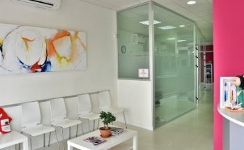 CLÍNICA DENTAL VALVERDEBOLADO