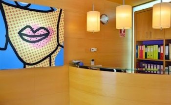 Clínica Dental Aida Pellejero en la Bombarda