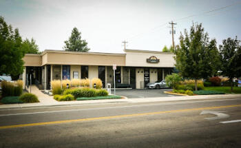 Scott E. Hayhurst Family and Cosmetic Dentistry
