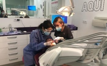 Clinica Dental Sthetic Alejandro López Gómez