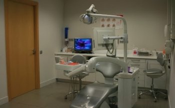 Clínica Dental Dr. Rafael Arenas