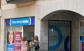 Clínica Dental Adeslas