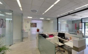 Clínica Dental Valverde & Bolado