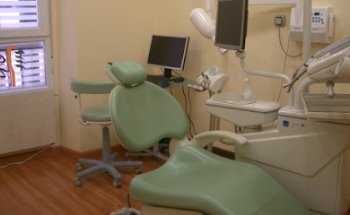 CLÍNICA DENTAL MARÍA LUISA ROJO