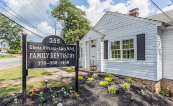 Roswell Dental Studio - Gloria Alvarez- Kiely DDS
