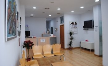 CLINICA DENTAL ARROYO 74