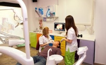 Clínica dental Andrea Langreo Mas - Dentista Pego